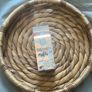 Beauty Crop Glow Milk Nourished Highlighter